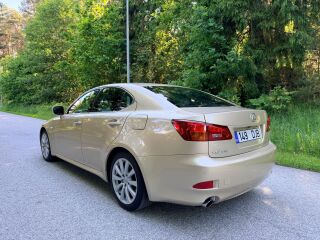 Lexus IS 250 Premium Mark&Levinson 2.5 V6 153kW