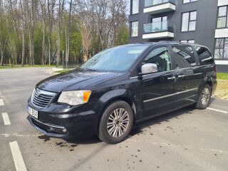 Lancia Voyager Platinum Stow&Go REG TASU MAKSTUD 3.6 V6 208kW