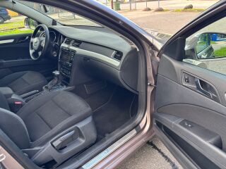 Skoda Superb Ambiente Family 1.8 118kW