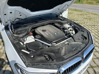 BMW 530 Luxury Line 3.0 195кВ