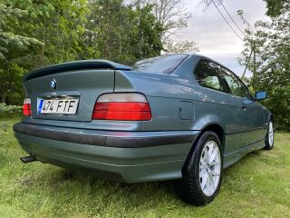BMW 320 2.0 R6 110kW