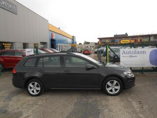 Volkswagen Golf Comfortline 1.2 77кВ