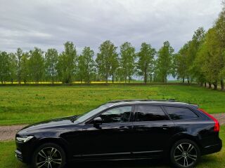 Volvo V90 Cross Country 2.0 140kW