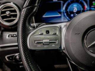 Mercedes-Benz E 300 de AMG 2.0 143kW