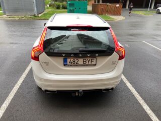 Volvo V60 AWD Facelift 2.4 R5 133kW
