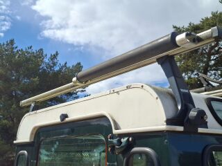 Land Rover Defender 2.5 83kW