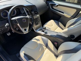 Volvo XC60 R-Design AWD 2.4 158kW