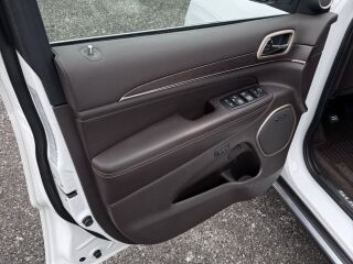 Jeep Grand Cherokee Summit 3.0 184кВ