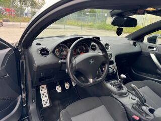 Peugeot RCZ 1.6 147kW