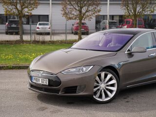 Tesla Model S 85D 384KW 158kW