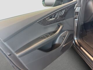 Audi Q8 50 TDI quattro 3.0 210kW