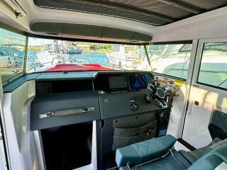 Axopar 37 XC CROSS CABIN Brabus Line Trim Package 2 x 350 hp 211 hours total 257kW