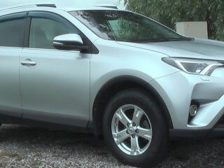 Toyota RAV4 Plus 2.0 112kW