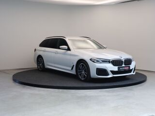 BMW 530 E X-Drive M-Sportpakett 2.0 215кВ
