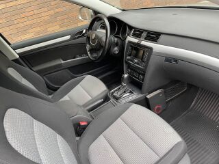 Skoda Superb 4 x 4 2.0 TDI 103кВ