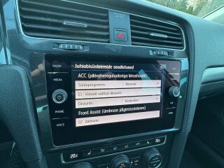 Volkswagen Golf 1.5 96kW