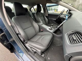 Volvo S60 City Safety 2.0 R5 D3 120kW