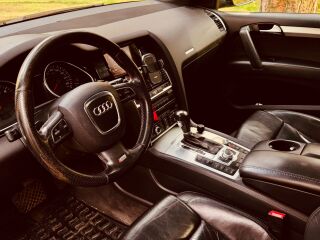 Audi Q7 S-LINE 4.2 240kW