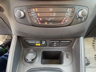 Ford Transit Courier TREND 6M 1.5 R4 DTCI 100 74kW