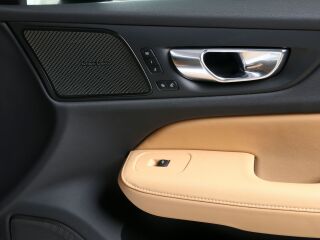 Volvo V60 AWD INSCRIPTION LUXURY XENIUM INTELLI MY22 2.0 T6 Recharge Long Range Plug In Hybrid 293kW