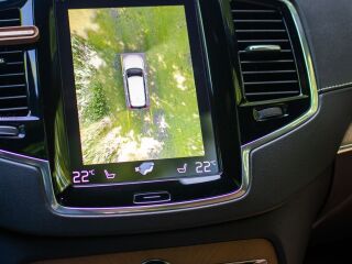 Volvo XC90 Inscription 2.0 polestar 246кВ