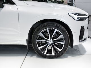 Volvo XC60 B4 AWD ULTIMATE DARK KERS Mild Hybrid 2.0 145kW