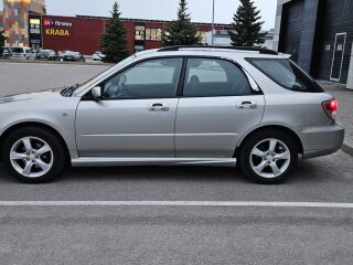 Subaru Impreza 2.0 B4 DOHC 118kW
