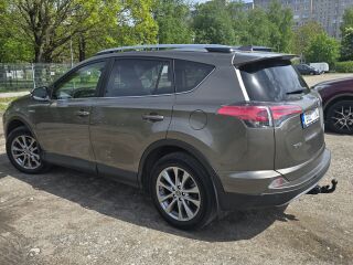 Toyota RAV4 2.5 114kW