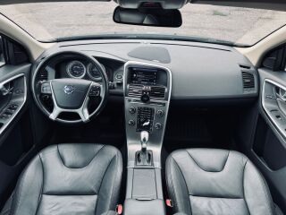 Volvo XC60 Summum AWD MY 2013 2.4 R5 120кВ