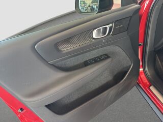 Volvo XC40 2.0 145kW
