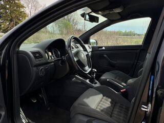 Volkswagen Golf GTI 2.0 147kW