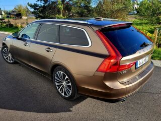 Volvo V90 MOMENTUM Business 2.0 140kW