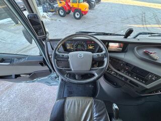 Volvo FH 460 8x4 345kW