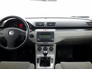 Volkswagen Passat Comfortline 2.0 110kW