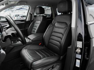 Volkswagen Touareg 4Motion 3.0 170кВ