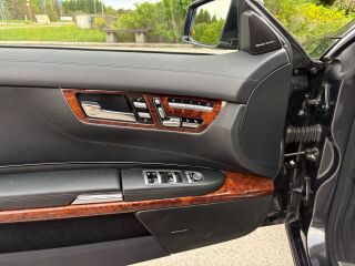 Mercedes-Benz CL 550 4-MATIC 4.7 V8 320кВ