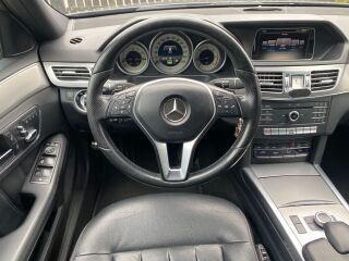 Mercedes-Benz E 300 AMG Pakett 2.1 150kW