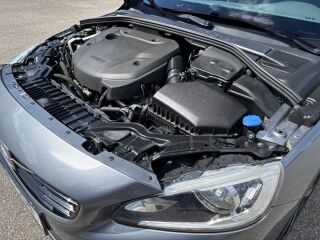 Volvo V60 R-Design 2.0 D4 140kW