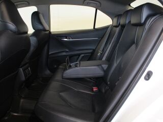 Toyota Camry Luxury Business 2.5 131kW