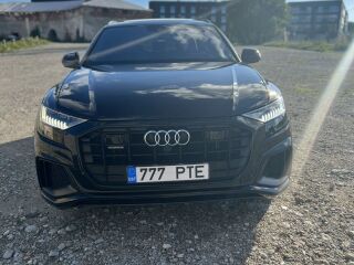 Audi Q8 S-line 3.0 210kW