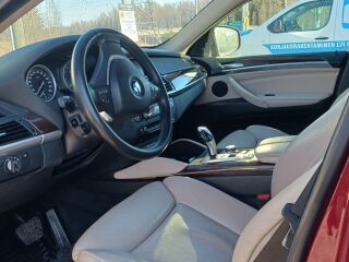 BMW X6 DRIVE 50i 4.4 V8 300kW