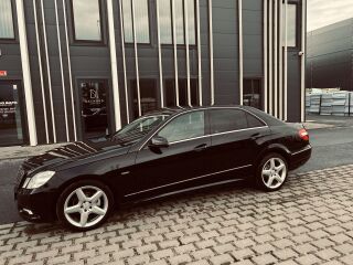 Mercedes-Benz E 220 AVANTGARDE 2.1 BlueEfficiency 100kW