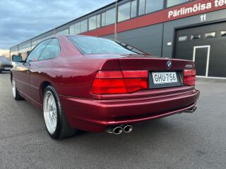 BMW 850 5.0 V12 220кВ