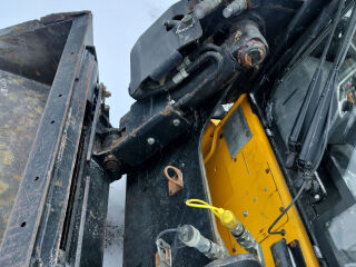 JCB 180T r4 45кВ