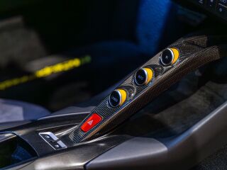 Ferrari 812 Superfast 6.5 V12 588kW