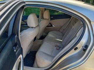 Lexus IS 220 2.2 130kW