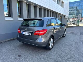 Mercedes-Benz B 180 1.6 90кВ
