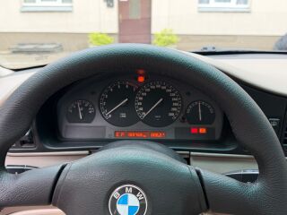 BMW 850 Ci 5.0 V12 220kW
