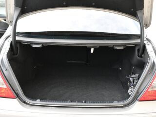 Mercedes-Benz E 320 avantgarde 3.0 165kW