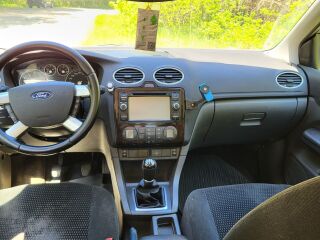 Ford Focus Ghia 1.6 TI- VCT 85кВ